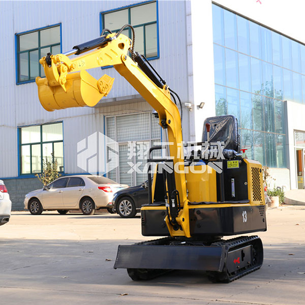 13型小型挖掘機精于細節，專于品質